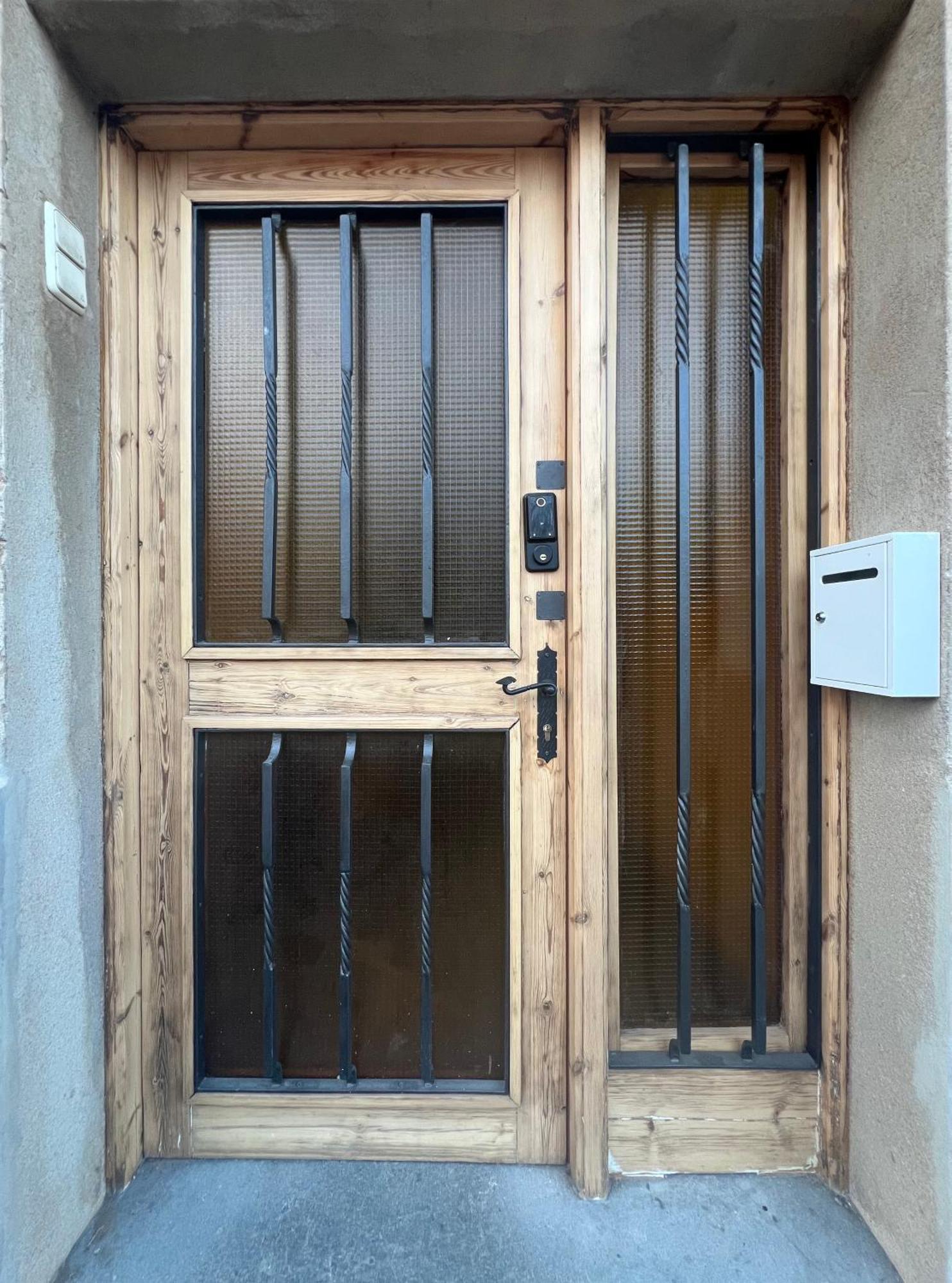 Caserna 13 - Luminoso Piso En Figueres Exterior foto